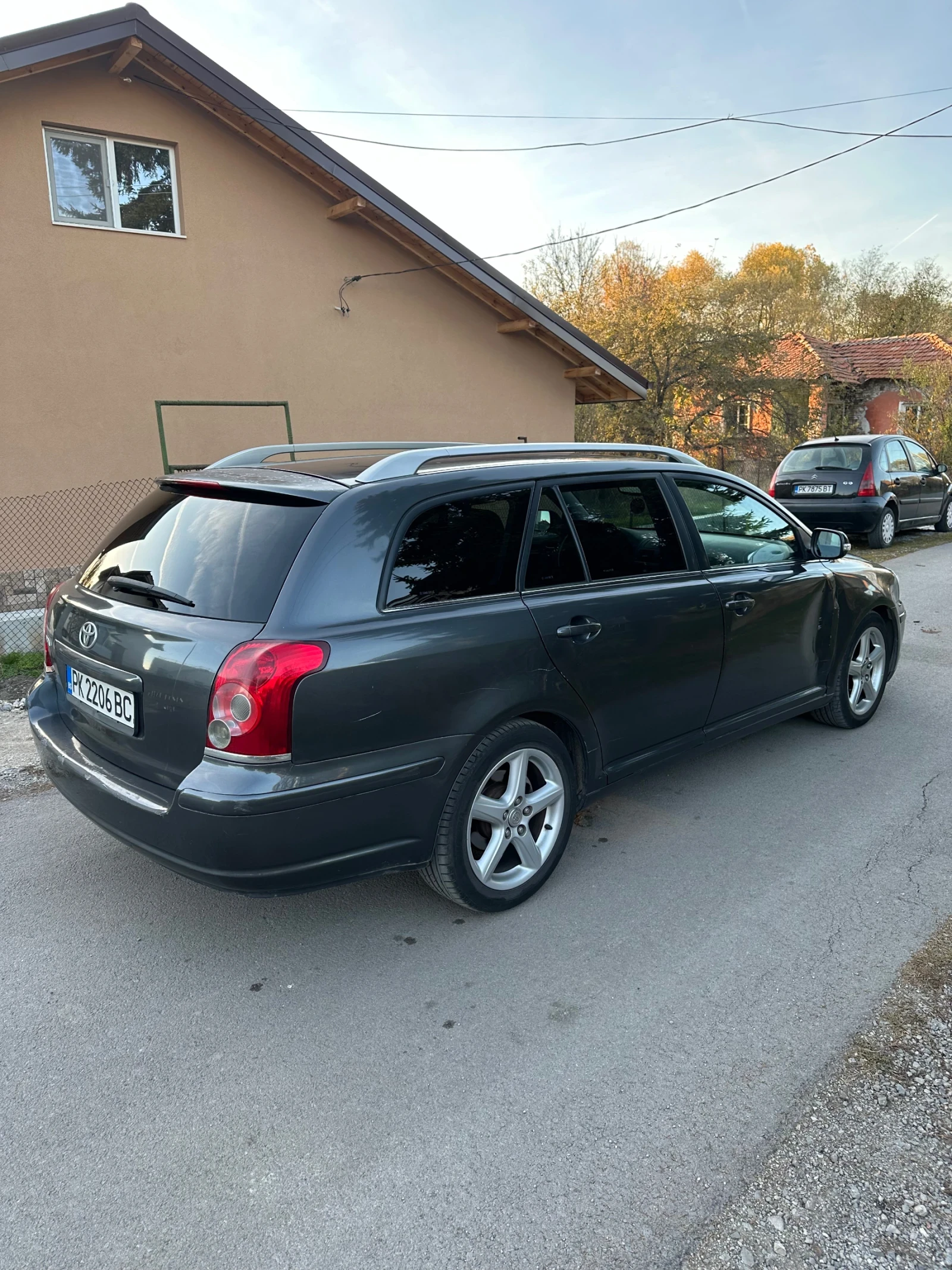 Toyota Avensis, снимка 4 - Автомобили и джипове - 55082703