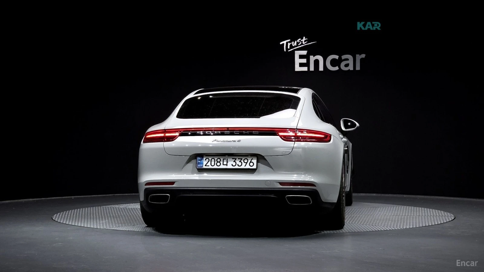 Porsche Panamera * 3.0* AWD* ПОДГРЕВ* ОБДУХВАНЕ* ПАНО* 360* BOSE* , снимка 4 - Автомобили и джипове - 55278910
