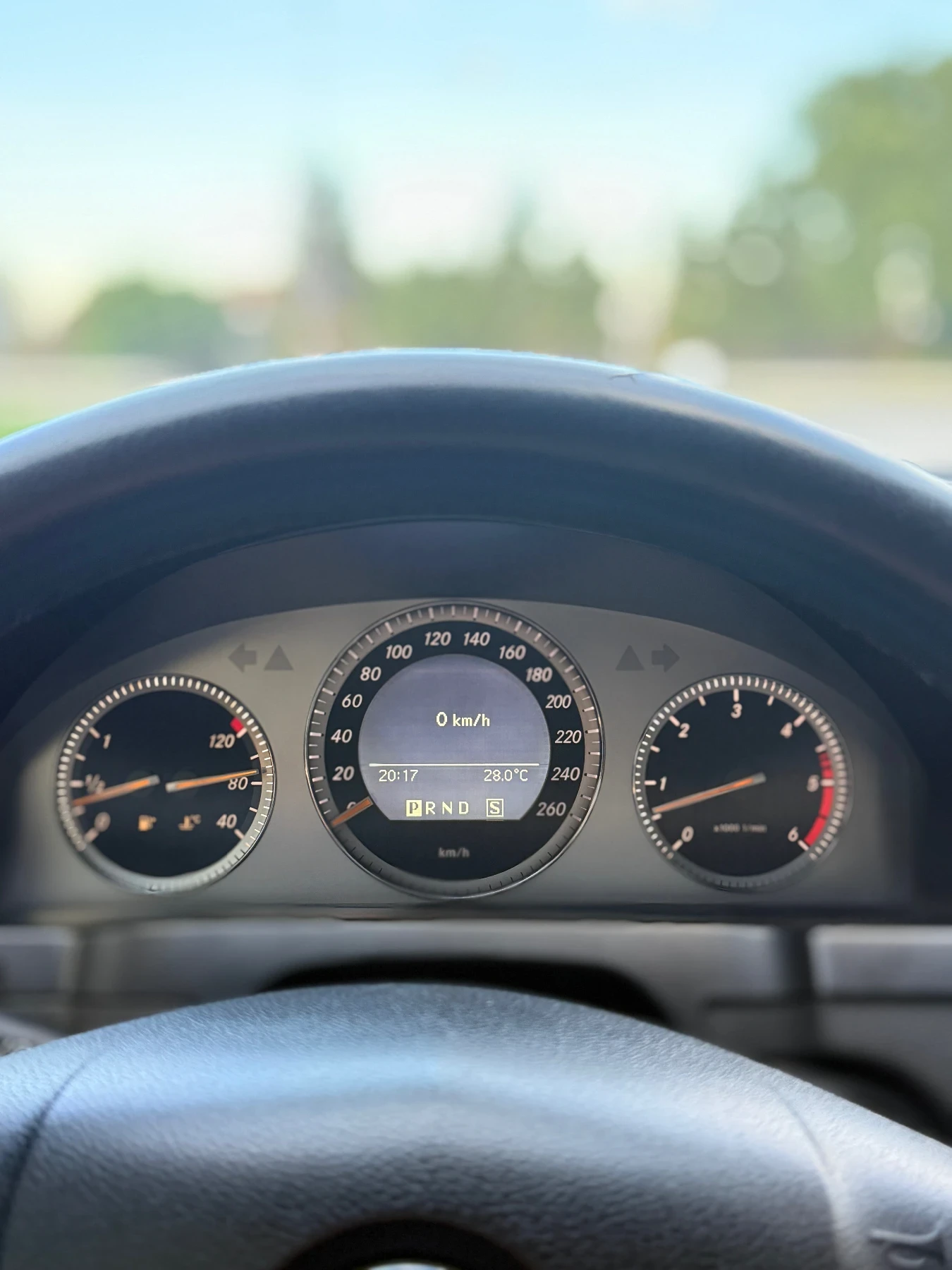 Mercedes-Benz C 320, снимка 10 - Автомобили и джипове - 55593153