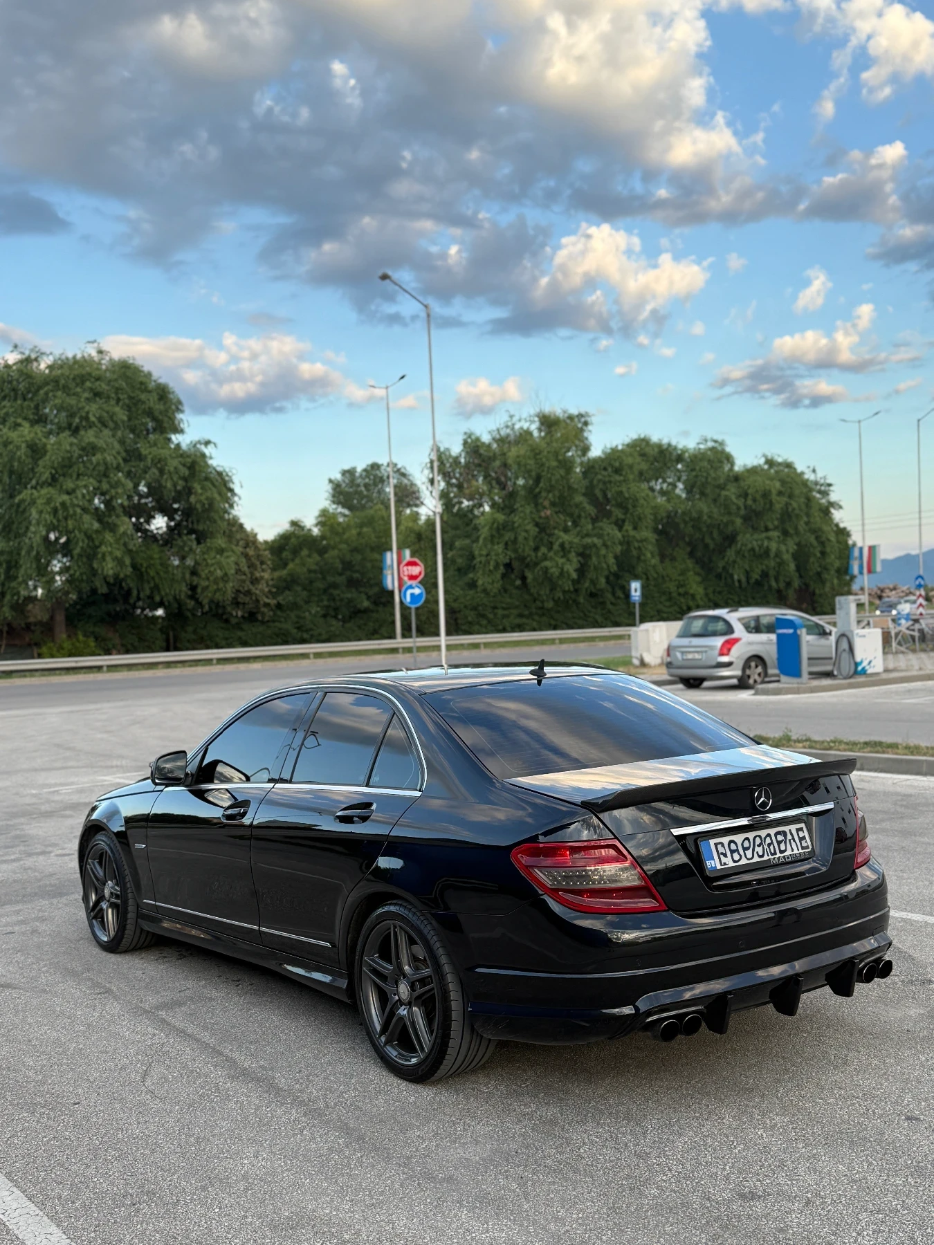 Mercedes-Benz C 320, снимка 5 - Автомобили и джипове - 55593153