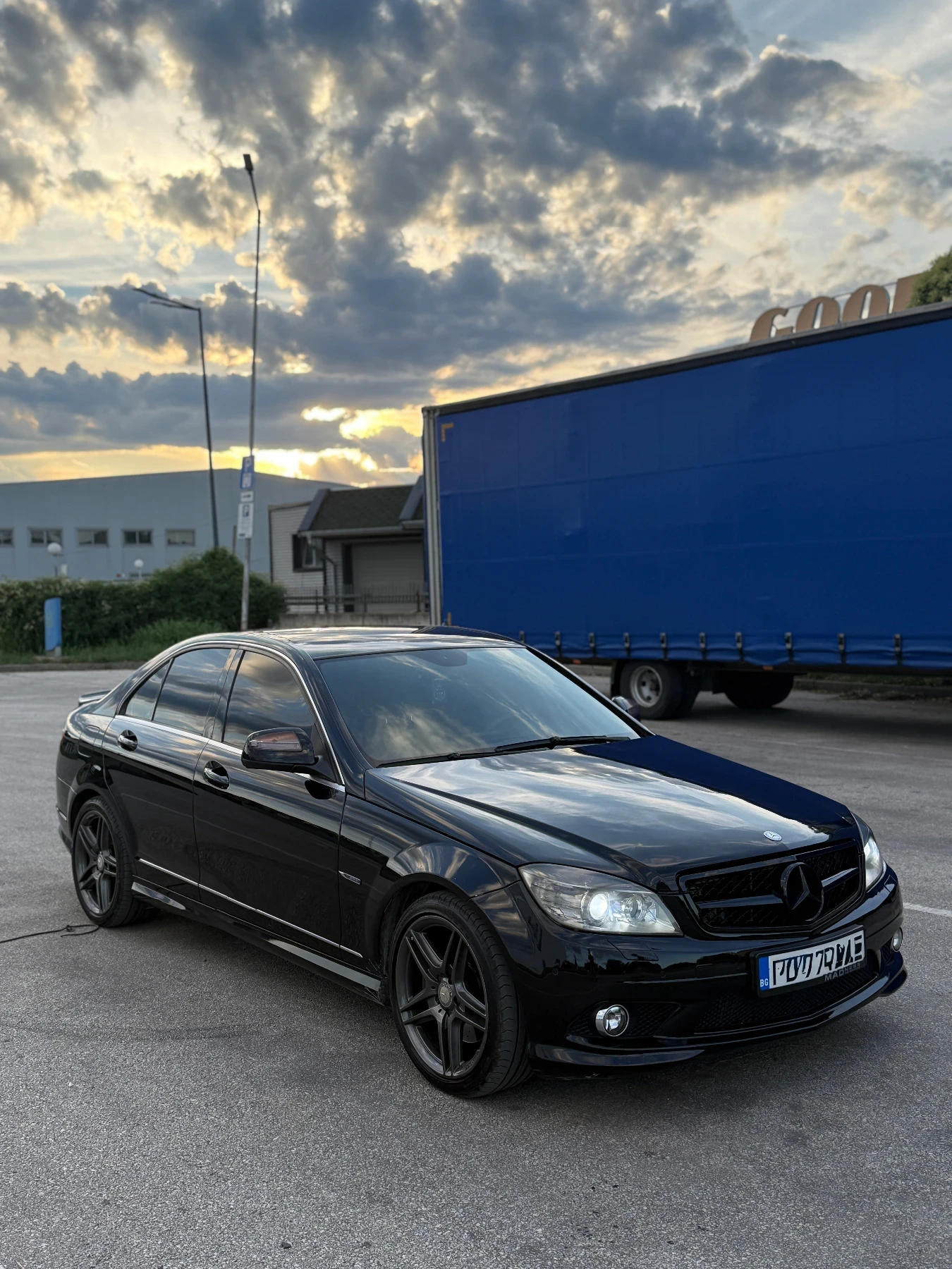 Mercedes-Benz C 320