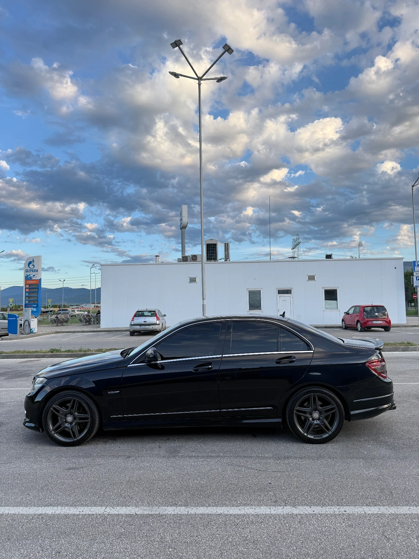 Mercedes-Benz C 320, снимка 6 - Автомобили и джипове - 55593153