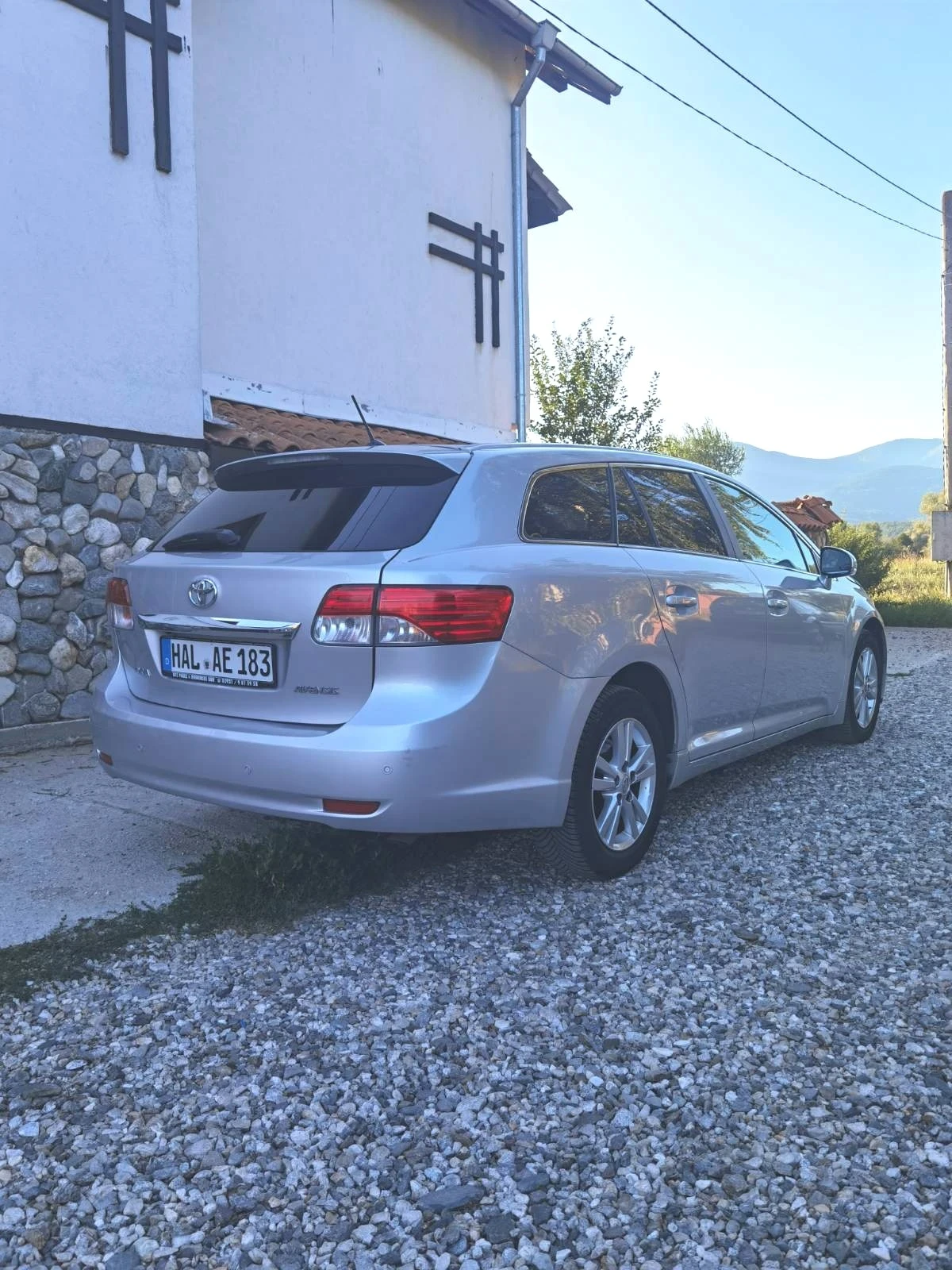 Toyota Avensis  Facelift 2.0 D-4D 126 к.с Навигация/Камера, снимка 8 - Автомобили и джипове - 55675913
