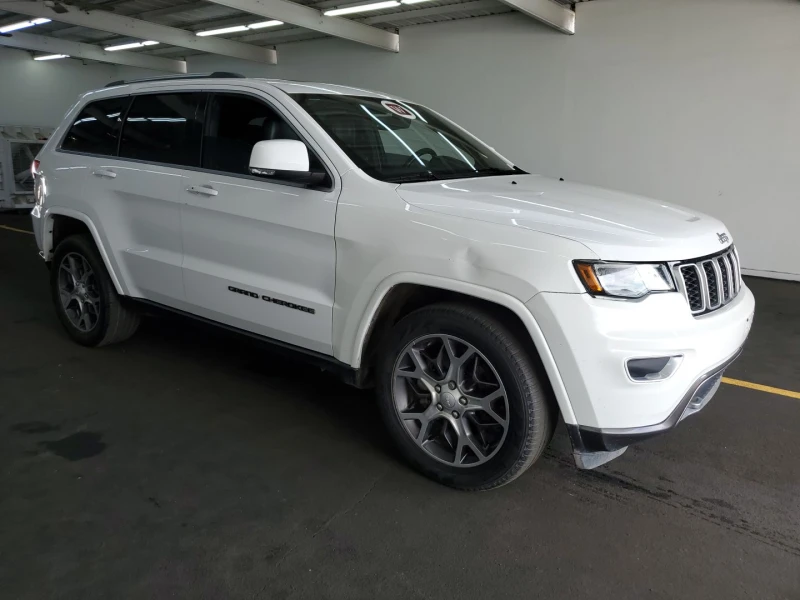 Jeep Grand cherokee Sterling Edition* Крайна цена до България !, снимка 2 - Автомобили и джипове - 47915533