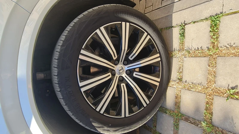 Volvo Xc90 2.0 B5 AWD Mild HYBRID AT8, снимка 6 - Автомобили и джипове - 52623746