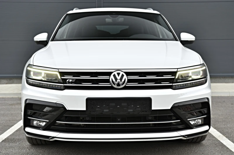 VW Tiguan 2.0TDI/3xR Line/4motion/Distronic/Cam360/KeyLess//, снимка 2 - Автомобили и джипове - 52645333