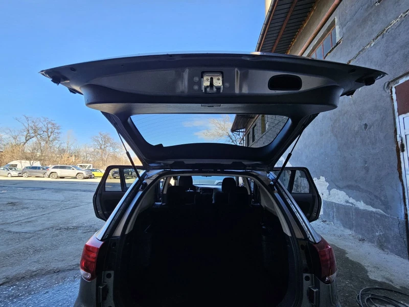 Mitsubishi Outlander 2.4 , снимка 16 - Автомобили и джипове - 53104049
