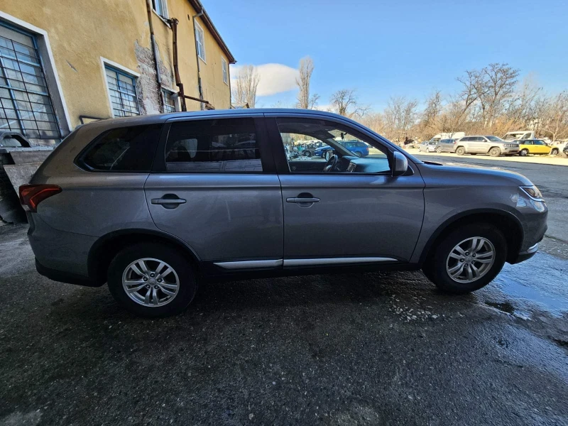 Mitsubishi Outlander 2.4 , снимка 3 - Автомобили и джипове - 53104049