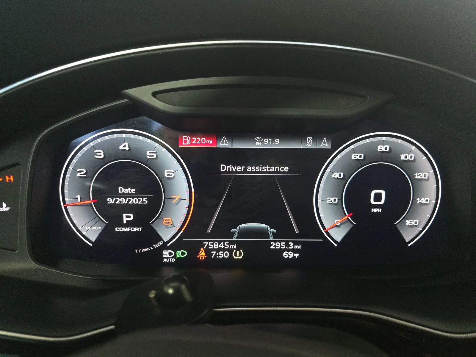 Audi Q7 2022* MATRIX* DISTRONIK* 360* B&O* ОБДУХ* ПАНО* 4- - изображение 8