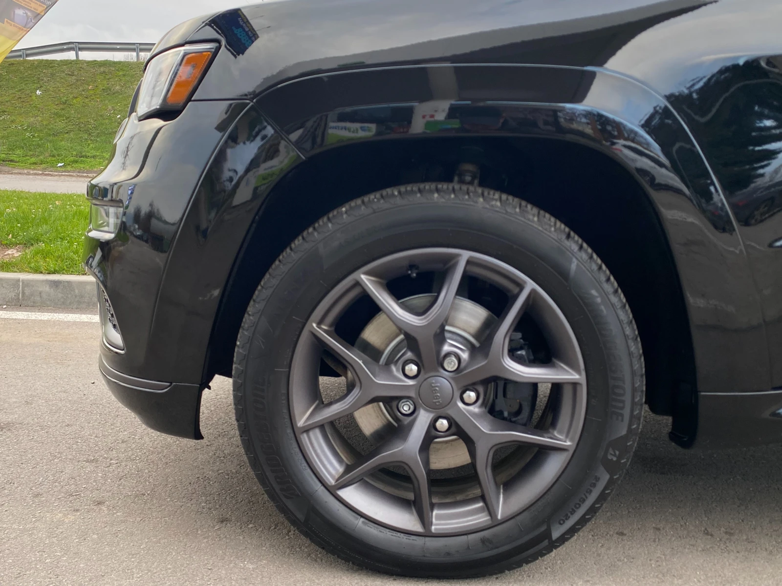 Jeep Grand cherokee 5.7HEMI/2020г/X - изображение 6