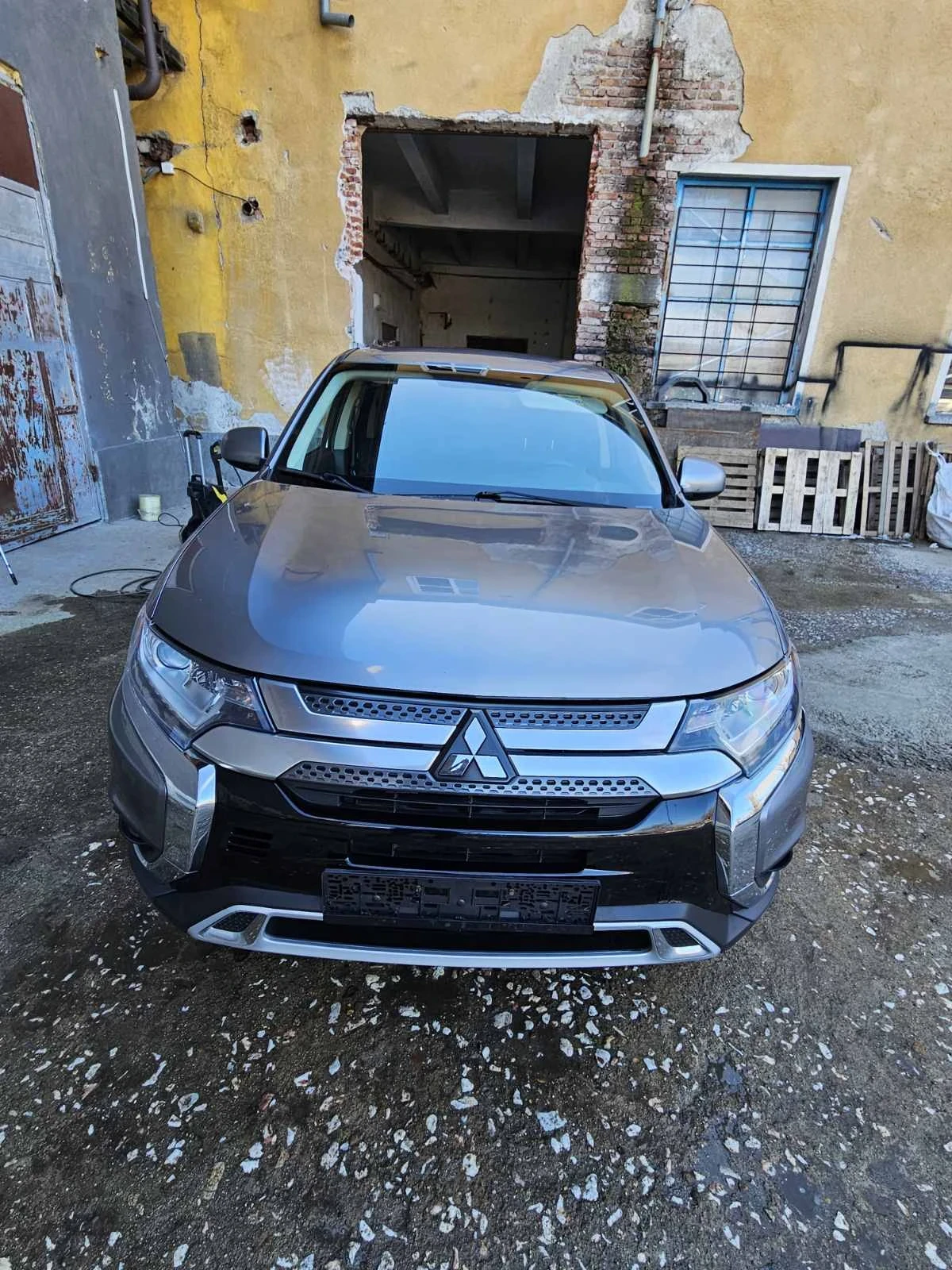 Mitsubishi Outlander 2.4  - изображение 2