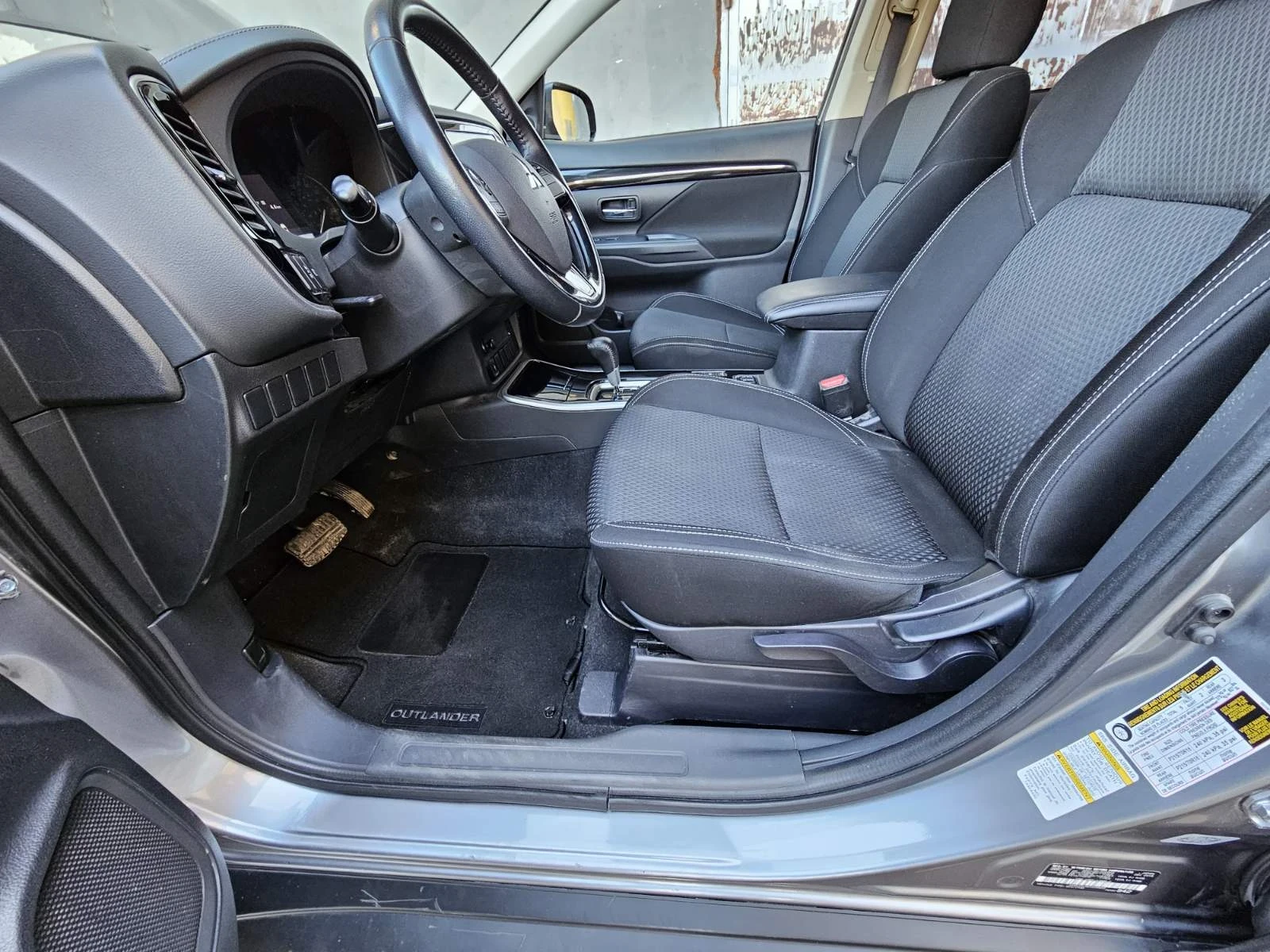 Mitsubishi Outlander 2.4  - изображение 8