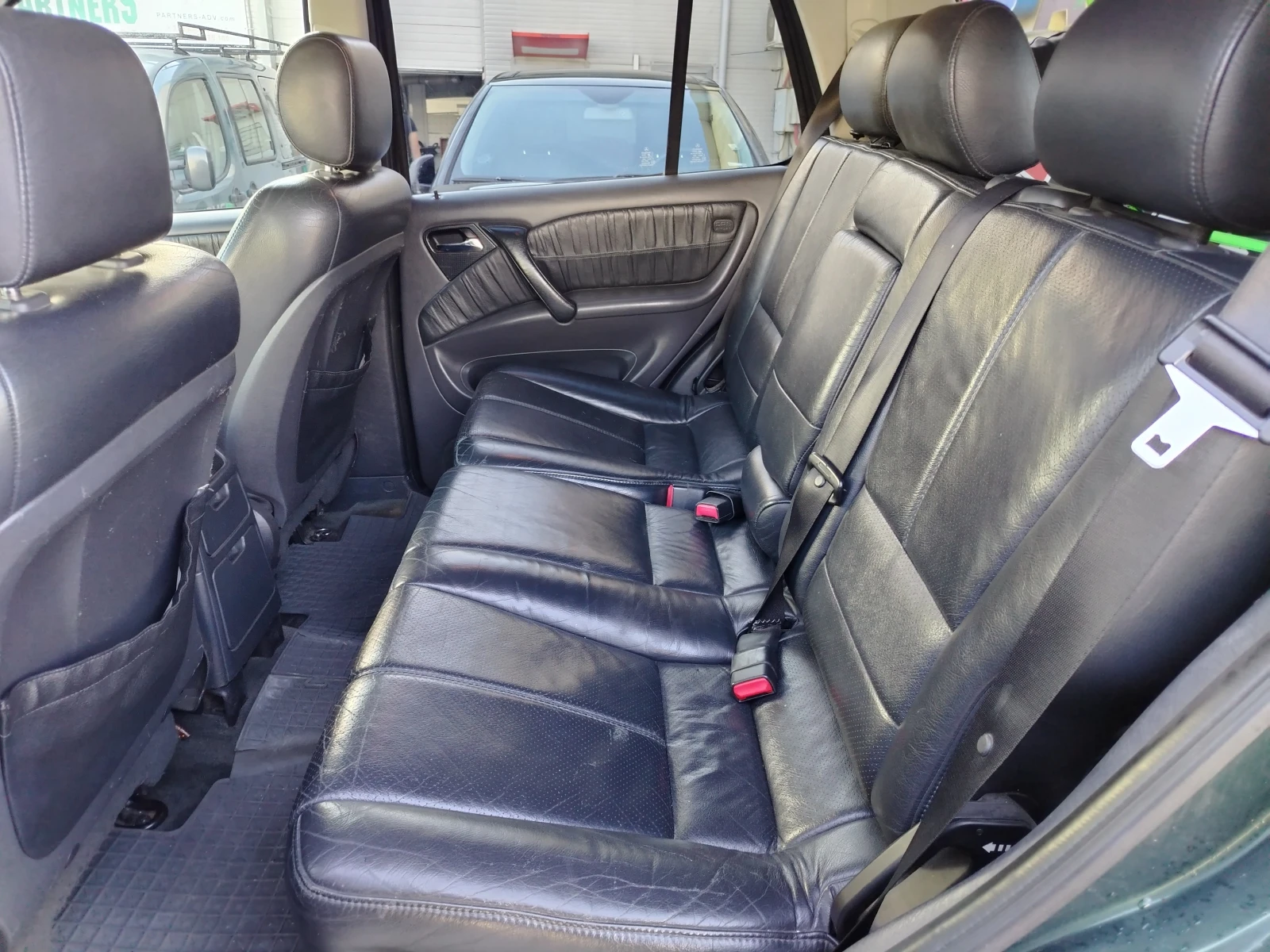 Mercedes-Benz ML 270  - изображение 8