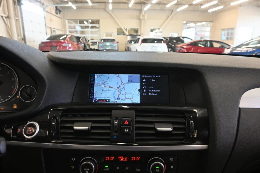 BMW X3 I * M-Package* * HeadUp* AвтоКредит* (ЦЕНА ДО БГ), снимка 10 - Автомобили и джипове - 53769693