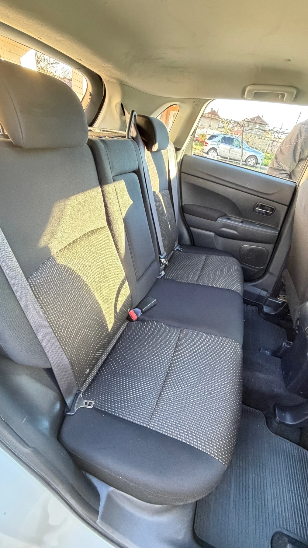 Mitsubishi ASX 2.2 diesel 4x4, снимка 15 - Автомобили и джипове - 54151499