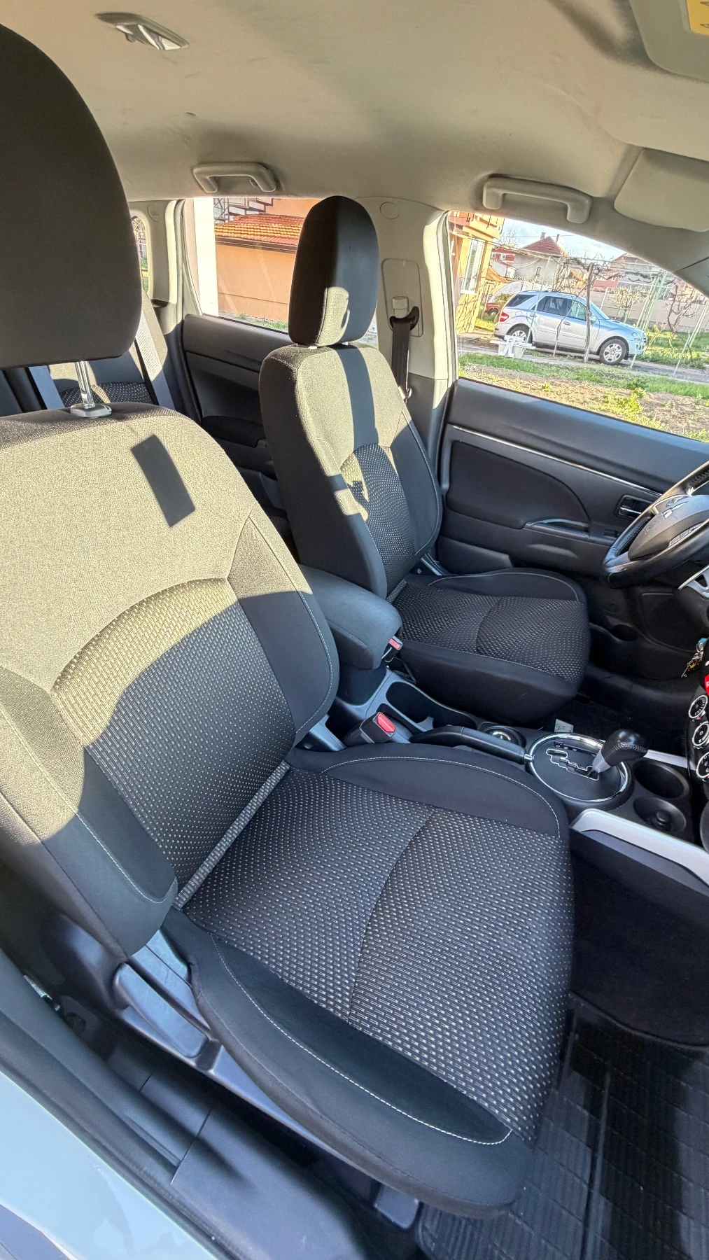 Mitsubishi ASX 2.2 diesel 4x4, снимка 14 - Автомобили и джипове - 54151499