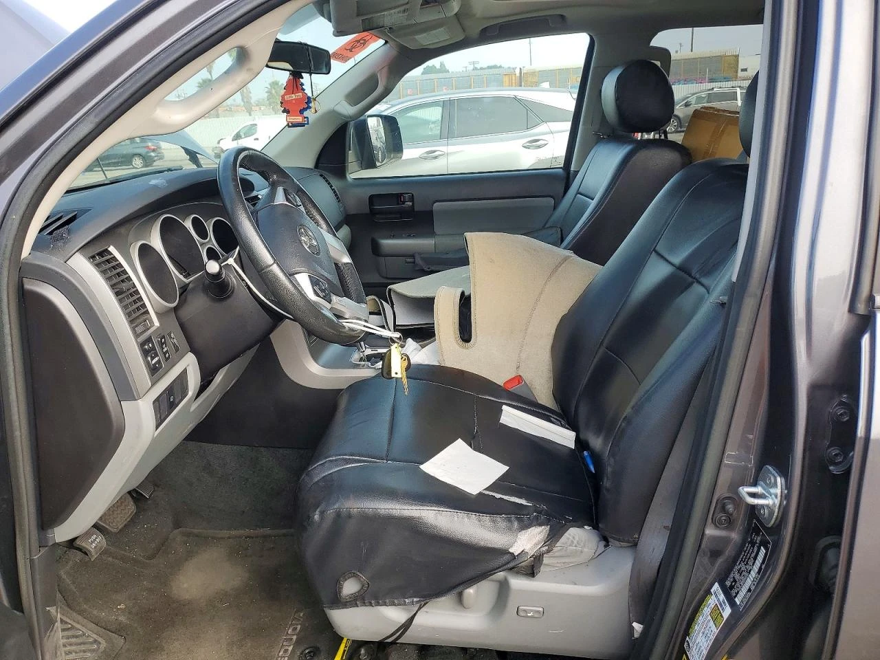 Toyota Sequoia Sr5 * Kрайна цена до БГ* , снимка 7 - Автомобили и джипове - 54248860