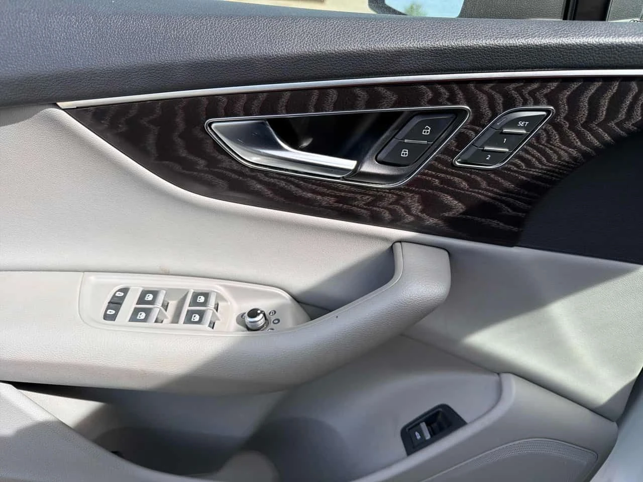 Audi Q7 Komfort /CAMERA/ПОДГРЕВИ/АВТОКРЕДИТ , снимка 15 - Автомобили и джипове - 54666322