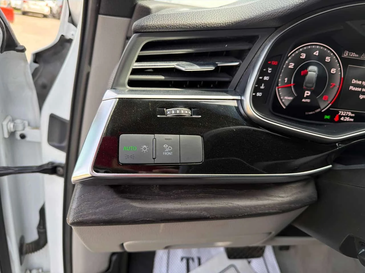 Audi Q7 Komfort /CAMERA/ПОДГРЕВИ/АВТОКРЕДИТ , снимка 16 - Автомобили и джипове - 54666322