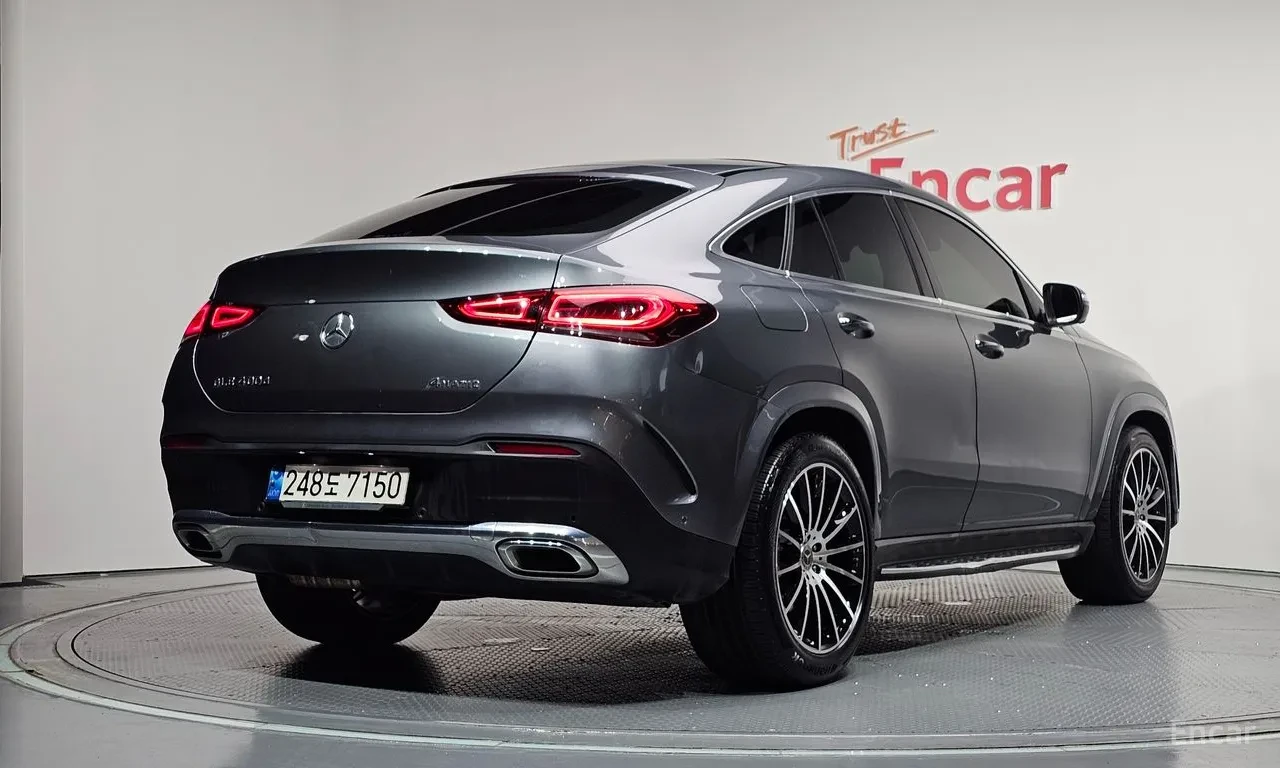 Mercedes-Benz GLE 400 d* Coupe* ОБДУХ* ДИСТРОНИК* ПАНО* HUD* КРАЙНА ЦЕНА, снимка 4 - Автомобили и джипове - 56021216