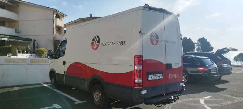 Iveco Daily, снимка 3 - Бусове и автобуси - 53342436