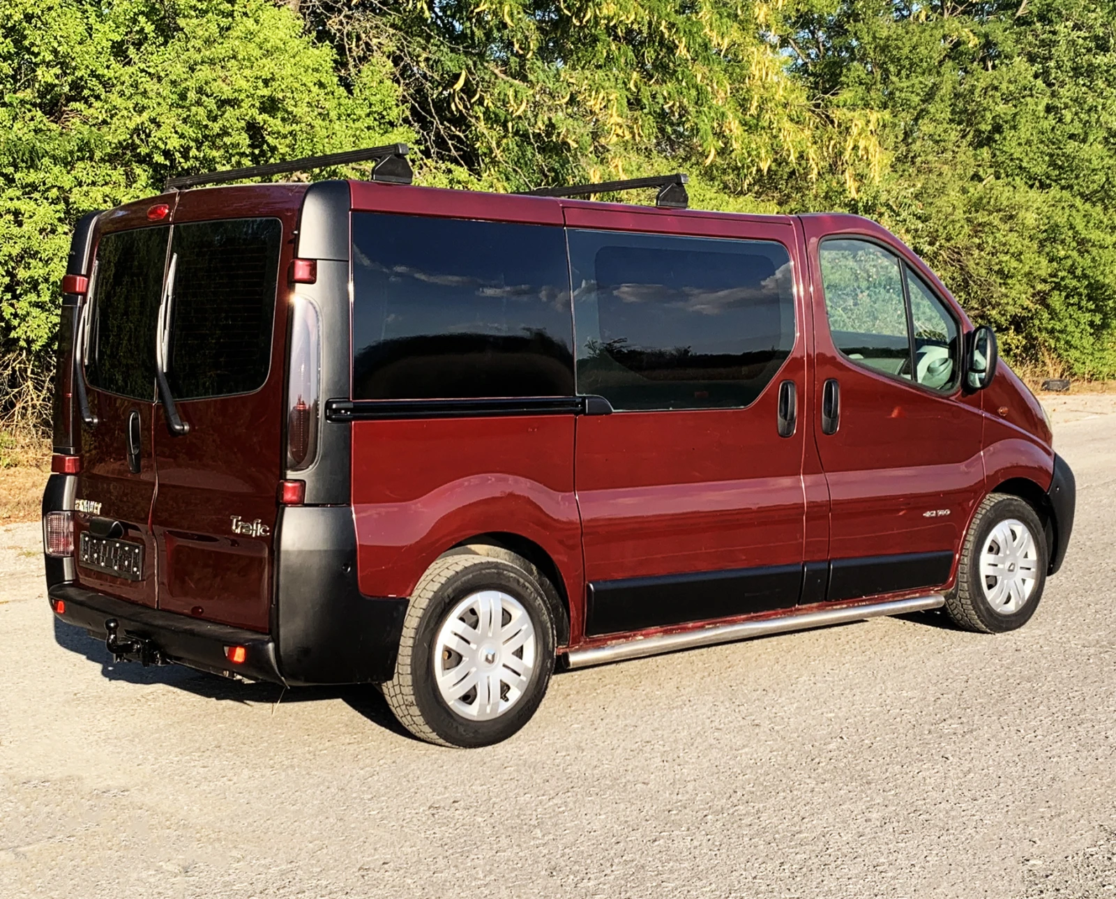 Renault Trafic 2, 5 DCI 135 к.с. 5 места 6 ск. КЛИМАТИК, снимка 11 - Бусове и автобуси - 55979268