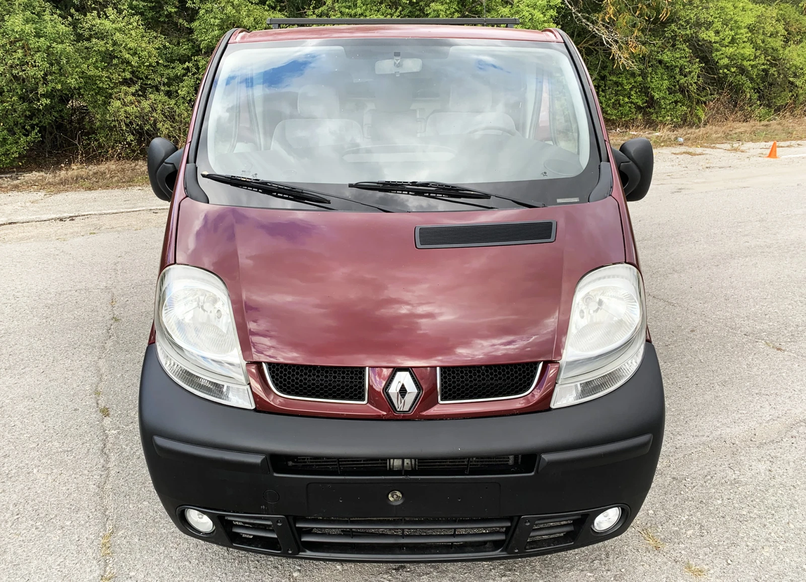 Renault Trafic 2.5 DCI 135 к.с. 5 места 6 ск. КЛИМАТИК, снимка 5 - Бусове и автобуси - 55979268