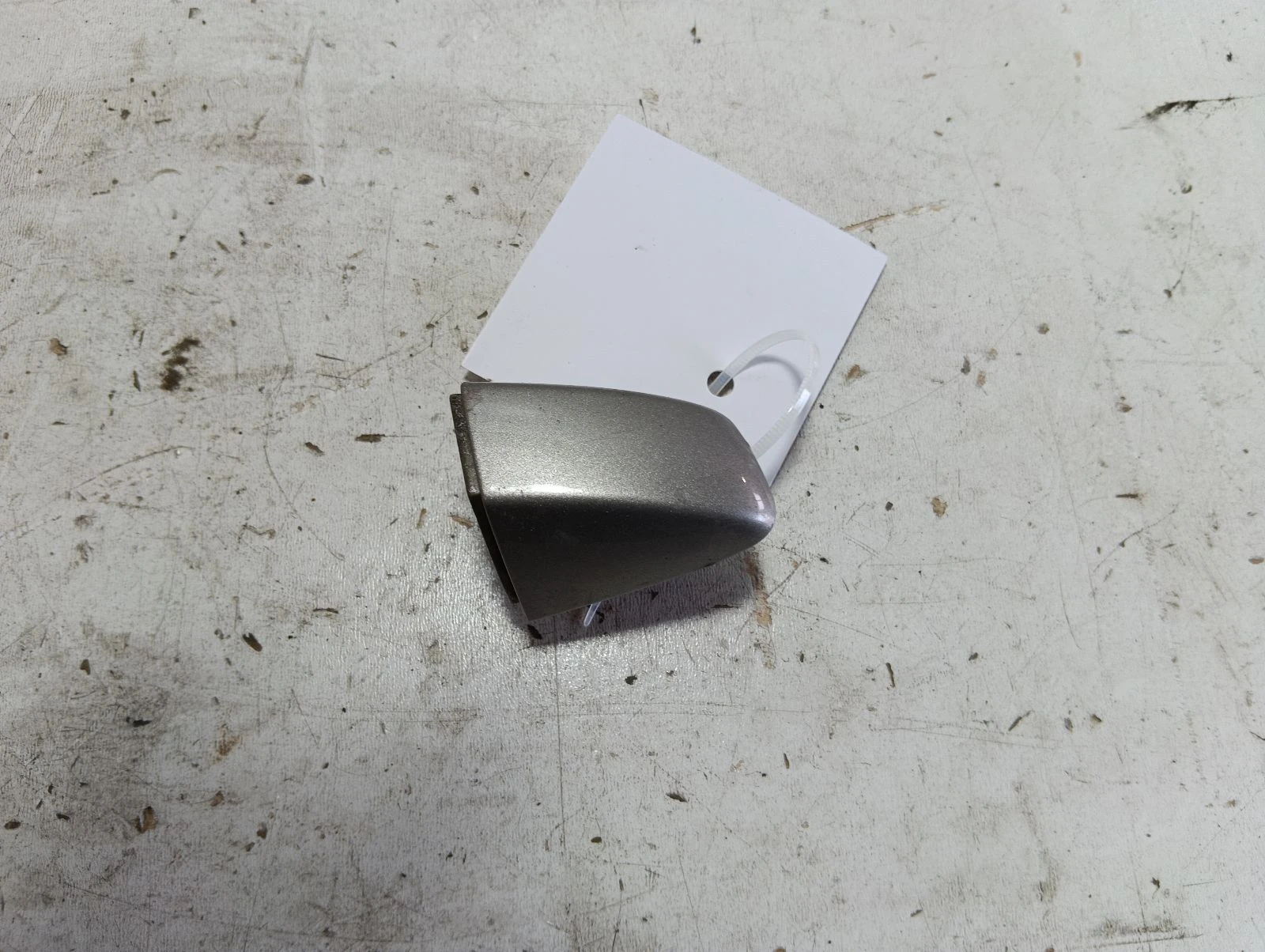 дясно капаче дръжка 5G0839168 Skoda Octavia