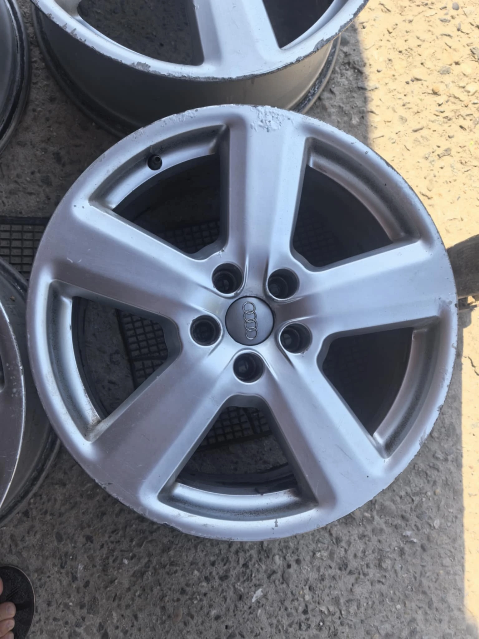   Audi A4 | Mobile.bg   3