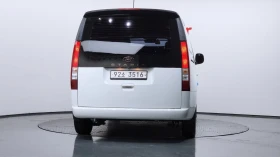 Hyundai Staria Modern* BLIND SPOT* ПОДГРЕВ ВОЛАН* КРАЙНА ЦЕНА, снимка 4