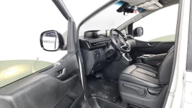 Hyundai Staria Modern* BLIND SPOT* ПОДГРЕВ ВОЛАН* КРАЙНА ЦЕНА, снимка 10