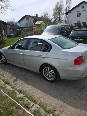 BMW 318 E90