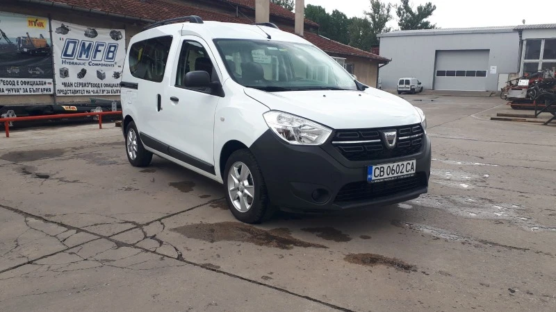 Dacia Dokker 1.5 DCI 90к.с. 6 скорости, снимка 2 - Автомобили и джипове - 47406004