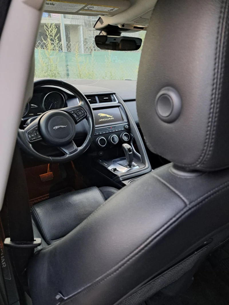 Jaguar E-pace, снимка 6 - Автомобили и джипове - 46644787