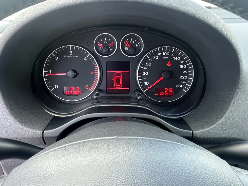 Audi A3 SPORTBACK 2.0TDI-170k.c. QUATTRO, снимка 12 - Автомобили и джипове - 50360235
