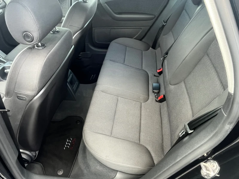 Audi A3 SPORTBACK 2.0TDI-170k.c. QUATTRO, снимка 15 - Автомобили и джипове - 50360235