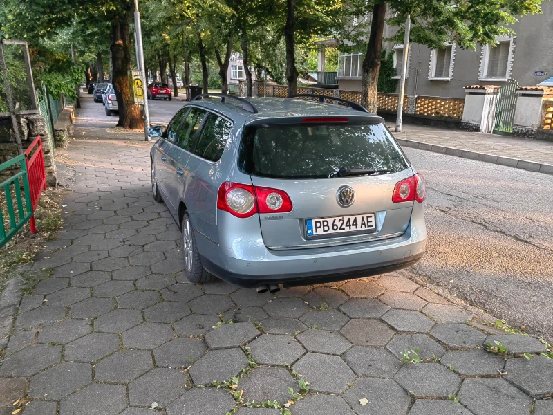 VW Passat, снимка 2 - Автомобили и джипове - 52141792
