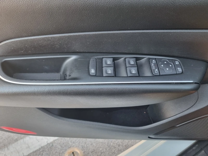 Renault Talisman 1.6 dCi Energy, снимка 14 - Автомобили и джипове - 52678334