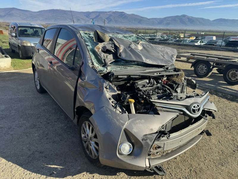 Toyota Yaris 1.3, снимка 4 - Автомобили и джипове - 52439604