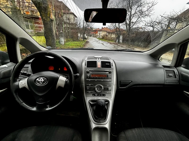 Toyota Auris 1.4D4D, снимка 5 - Автомобили и джипове - 52580824