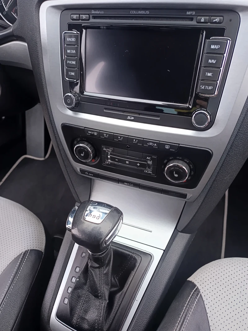 Skoda Octavia, снимка 13 - Автомобили и джипове - 52878185