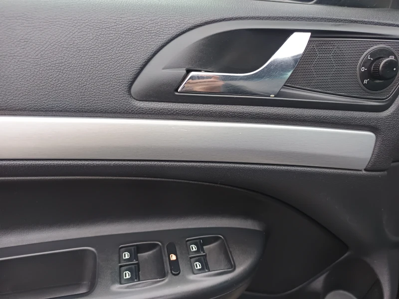 Skoda Octavia, снимка 8 - Автомобили и джипове - 52878185