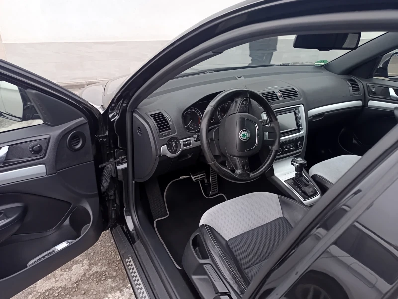 Skoda Octavia, снимка 10 - Автомобили и джипове - 52878185