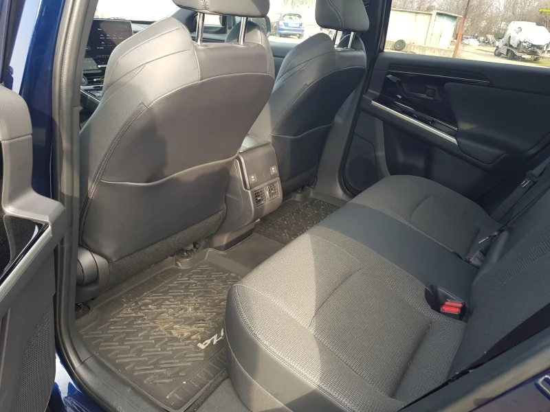 Toyota bZ4X 4х4, снимка 17 - Автомобили и джипове - 52878669