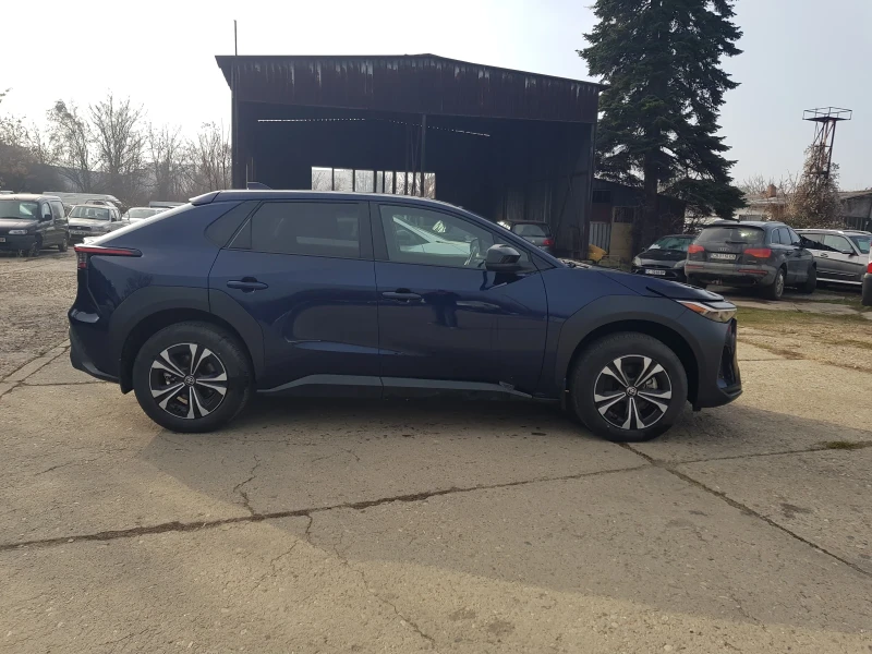 Toyota bZ4X 4х4, снимка 4 - Автомобили и джипове - 52878669