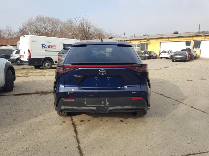 Toyota bZ4X 4х4, снимка 6 - Автомобили и джипове - 52878669