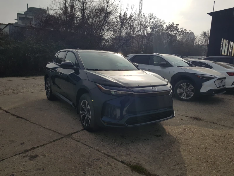 Toyota bZ4X 4х4, снимка 3 - Автомобили и джипове - 52878669