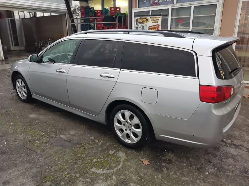 Honda Accord Facelift Exclusive, снимка 5 - Автомобили и джипове - 53499956