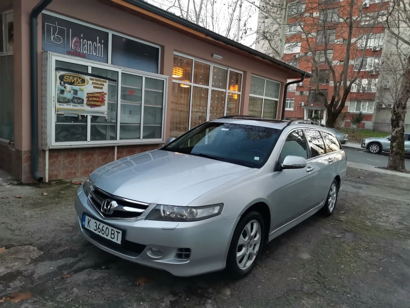 Honda Accord Facelift Exclusive, снимка 2 - Автомобили и джипове - 53499956
