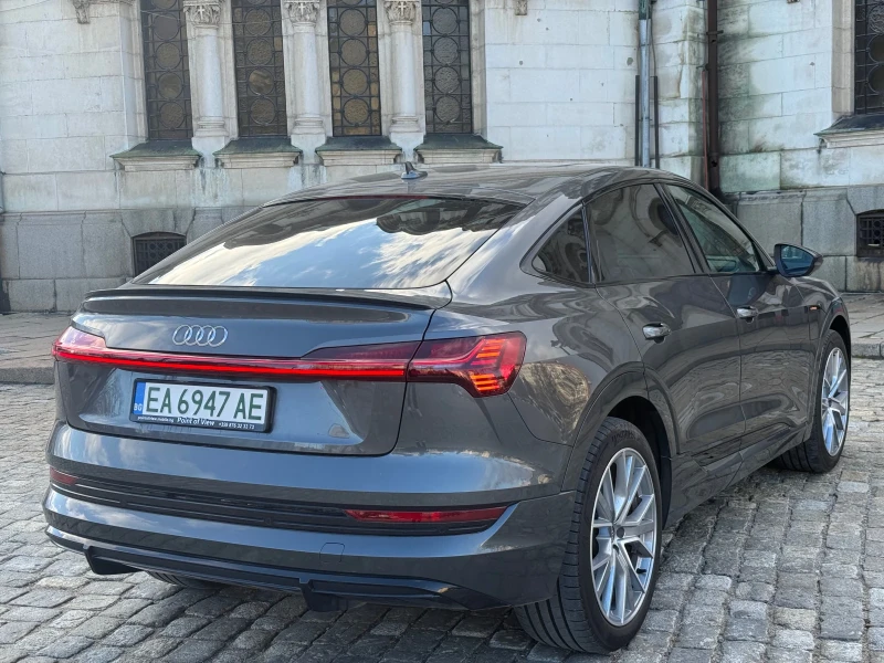 Audi E-Tron Quattro* 95Kwh* Sportback* Pano* S-Line* 360, снимка 4 - Автомобили и джипове - 53526478
